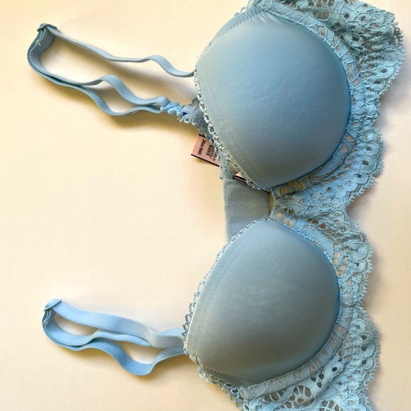 Victoria’s Secret wired bra. - Picture 2 of 3